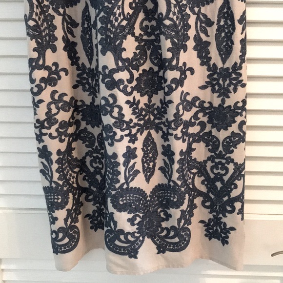 Lavender Brown Blue Paisley Embroidered Dress Size Small EUC - Picture 4 of 11